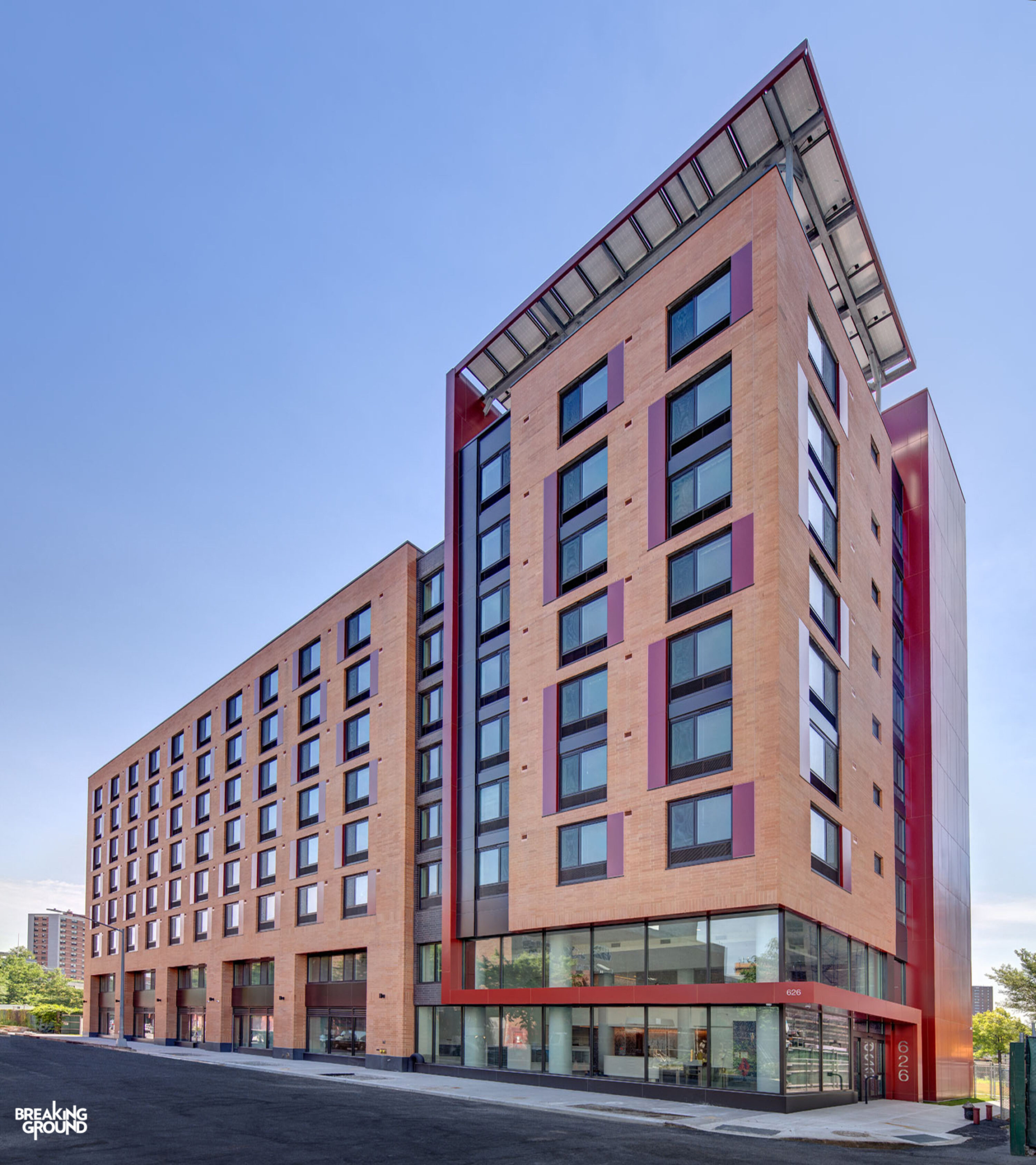 Bg La Central Exterior West